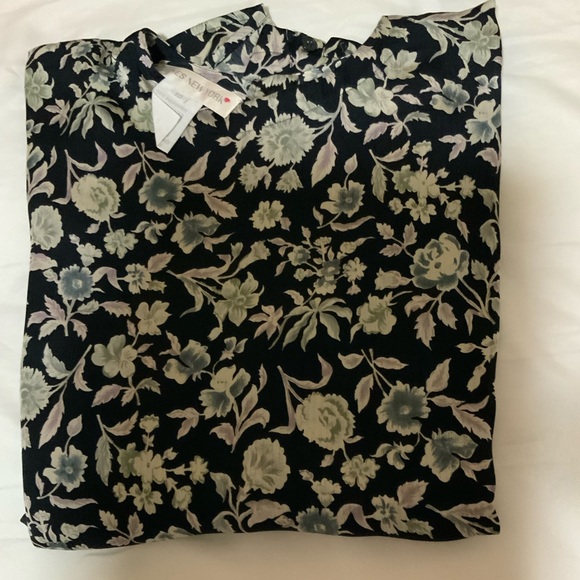 Jones New York Blouse - Picture 2 of 2
